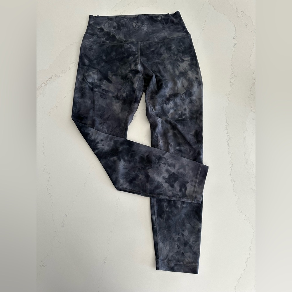 Lululemon Align black smoke size 8 28" inseam